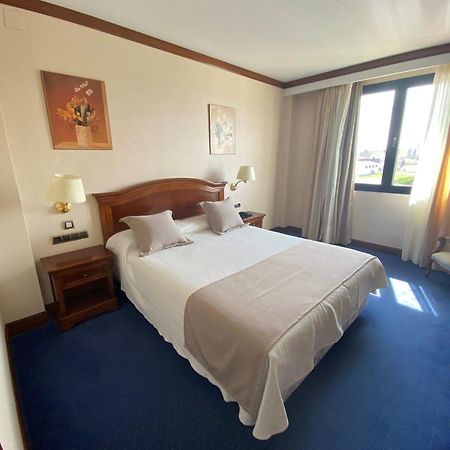 Hotel Villa De Almazán Kültér fotó