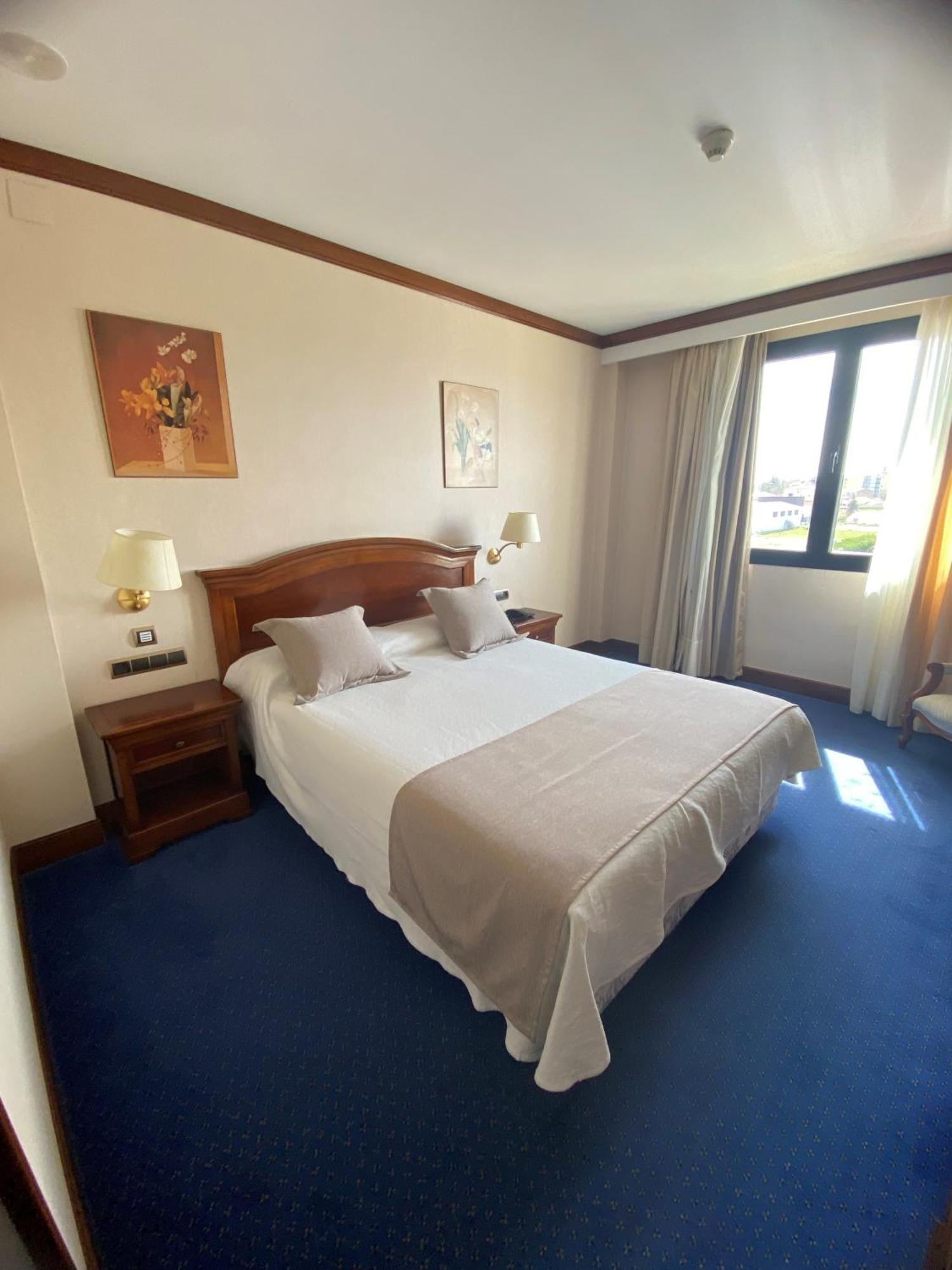 Hotel Villa De Almazán Kültér fotó