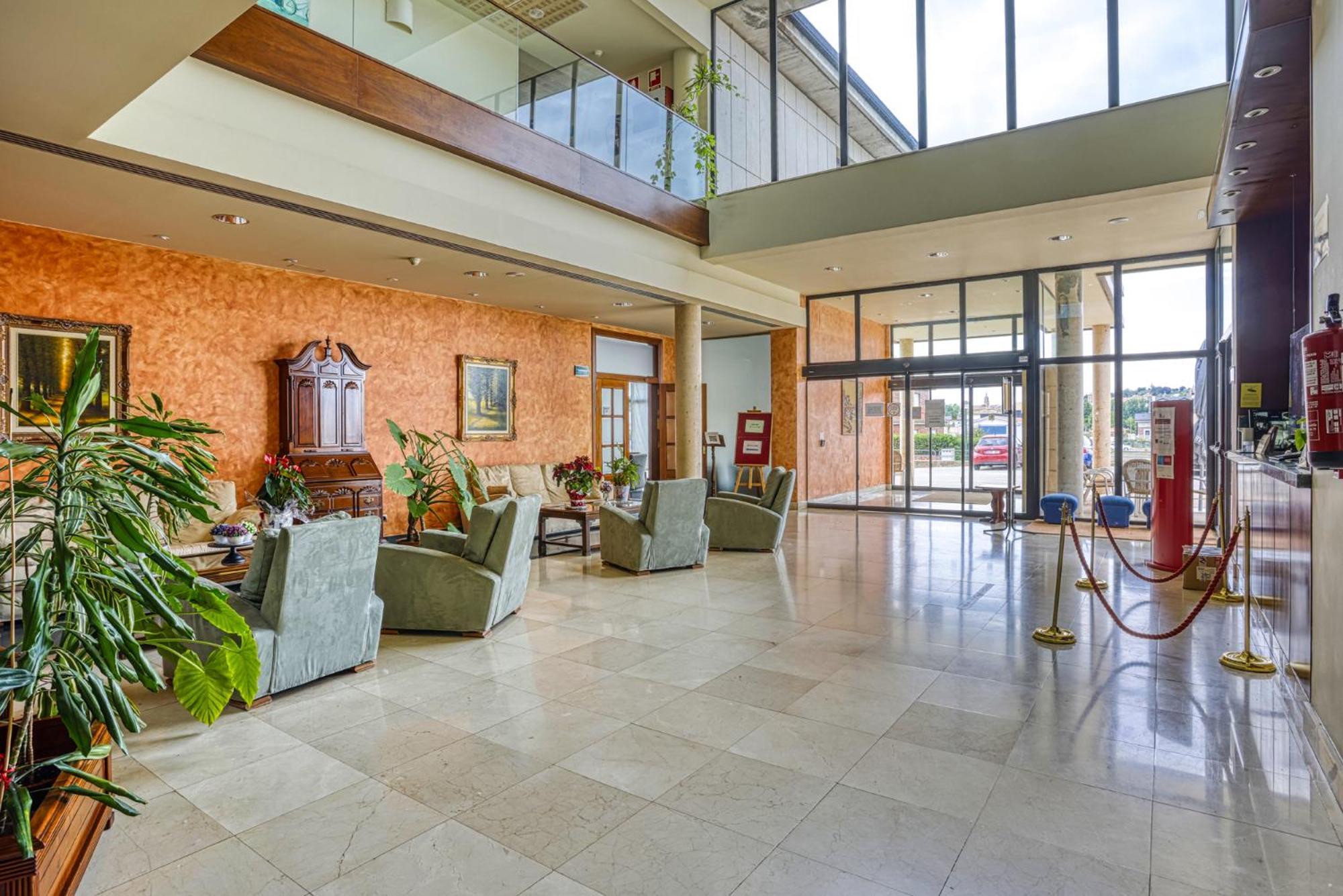 Hotel Villa De Almazán Kültér fotó
