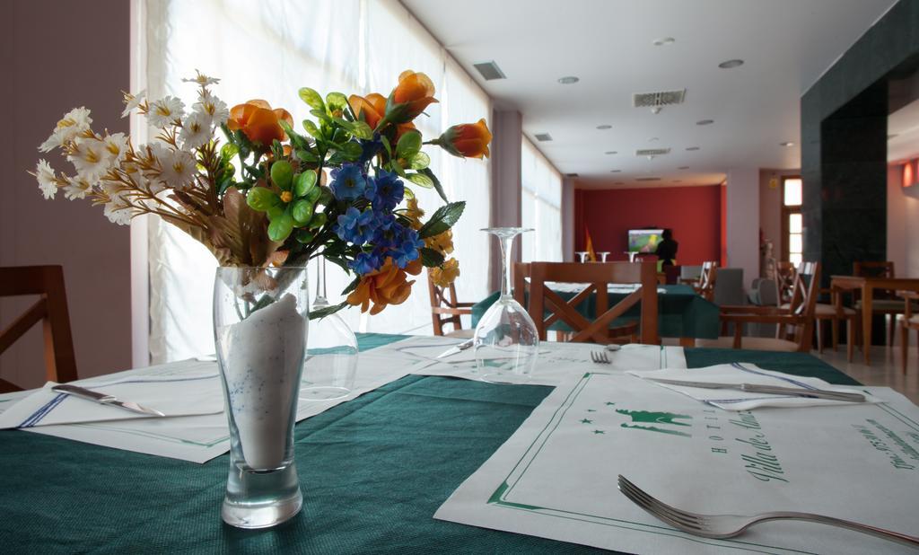 Hotel Villa De Almazán Kültér fotó
