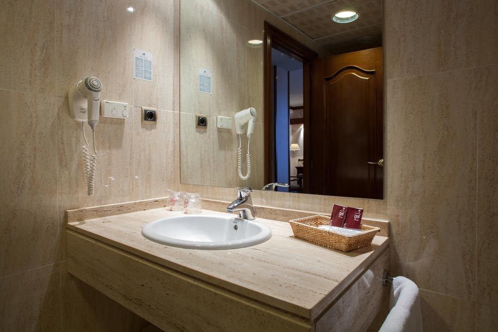 Hotel Villa De Almazán Kültér fotó